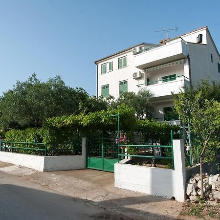 Apartments By The Sea Turanj, Biograd - 6445 Екстер'єр фото