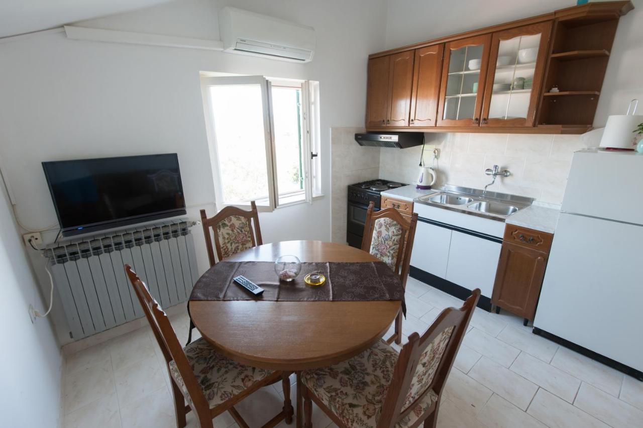 Apartments By The Sea Turanj, Biograd - 6445 Екстер'єр фото