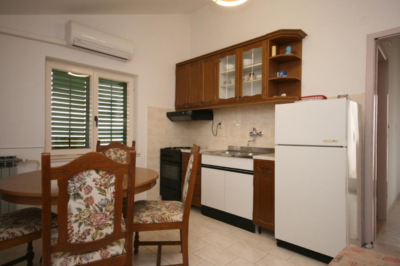 Apartments By The Sea Turanj, Biograd - 6445 Екстер'єр фото